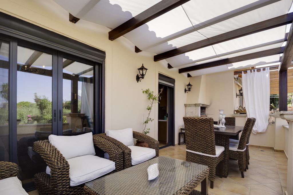 Luxury 2Br Apartment 50M From Beach Pefkochori Exterior foto